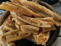 -瓜西西重庆火锅(花溪店)
