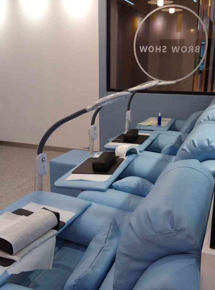 brow show蜜蜡修眉皮肤管理美甲美睫(上滨生活广场店)