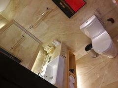 -永恒朗悦酒店(南宁动物园广西大学地铁站店)