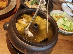 -云海肴·汽锅鸡·云南菜(天山百盛优客店)