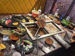 -牛里牛气· 榴莲海鲜鲜牛肉自助火锅·烤肉(横岗店)