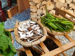 -阿婆情腊排骨火锅(金虹路店)