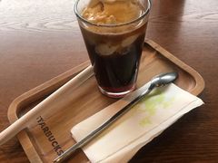 -星巴克臻选(深圳龙华红山天虹店)