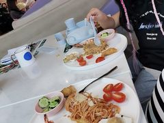 -水桶王国主题餐厅·聚会·生日派对·亲子活动·家庭套餐(亚龙湾希尔顿店)