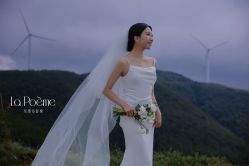 -乐派诗婚纱摄影