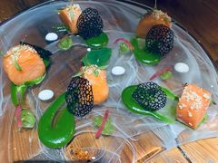 挪威三文鱼配法葱酱汁-AZUL by FUEL蓝色·法式酒馆(琶醍店)