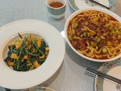 -汗腾格里·风味餐厅(新疆驻京办店)