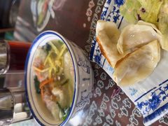 -长人馄饨铺(解放街店)