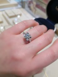 -Leysen莱绅通灵珠宝(美罗百货店)