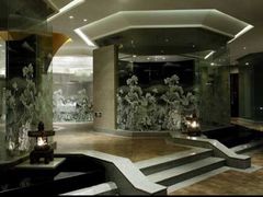 -八府香鸭·啫啫煲(华山路店)