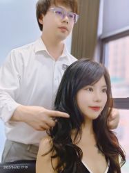 -FRIDAY星期五专业美发沙龙