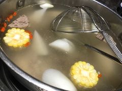 清汤-仄园围炉坊·牛肉火锅·汕头卤水火锅(蛇口店)