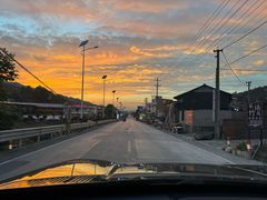 -腾冲洞山温泉村