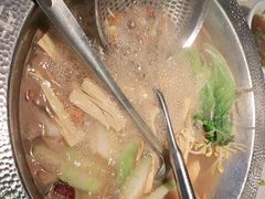 -老王全牛宴·鲜牛肉牛杂火锅(总店)