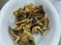 炸鱼皮-榮泰米粉湯(Left Shop)