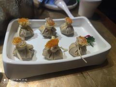 -左庭右院鲜牛肉火锅(金山万达店)