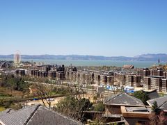 -七彩云南古滇温泉山庄
