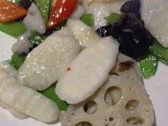 -荷塘秋月·本帮江浙菜(国权路店)