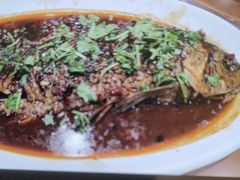 -老码头黑皮肘子锅包肉(赣水路店)