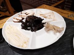 -南门四季铜锅涮肉(左家庄店)