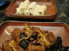 老吉士端下来的前菜拼盘-酒池星座(深圳湾后海汇店)