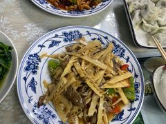 -天天向上素食餐厅(五台山店)