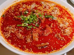 川南水煮牛肉-麻六记(新天地店)