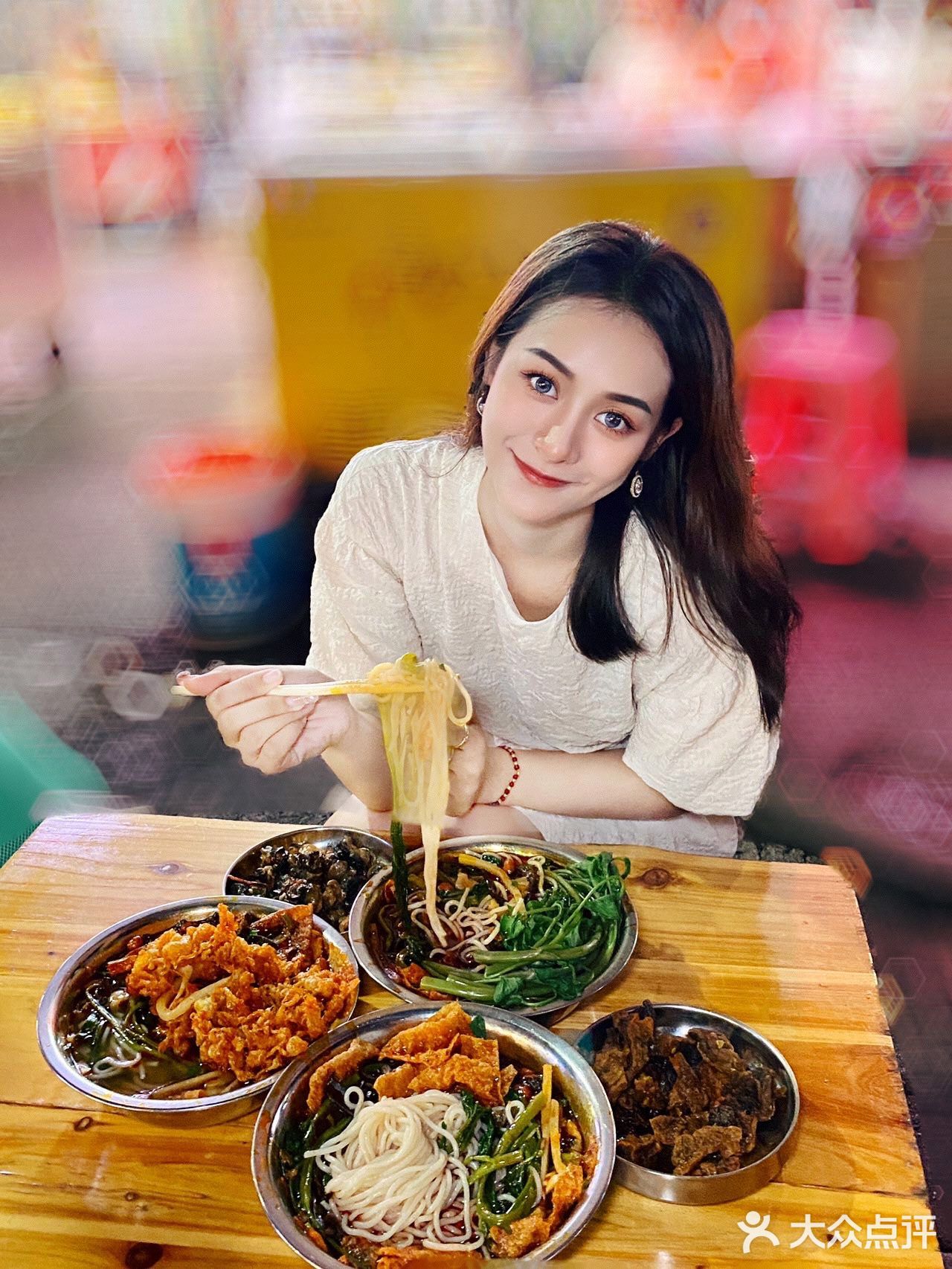 值了‼️从南宁西到南宁东，吃上了心心念念的超地道螺蛳粉‼️