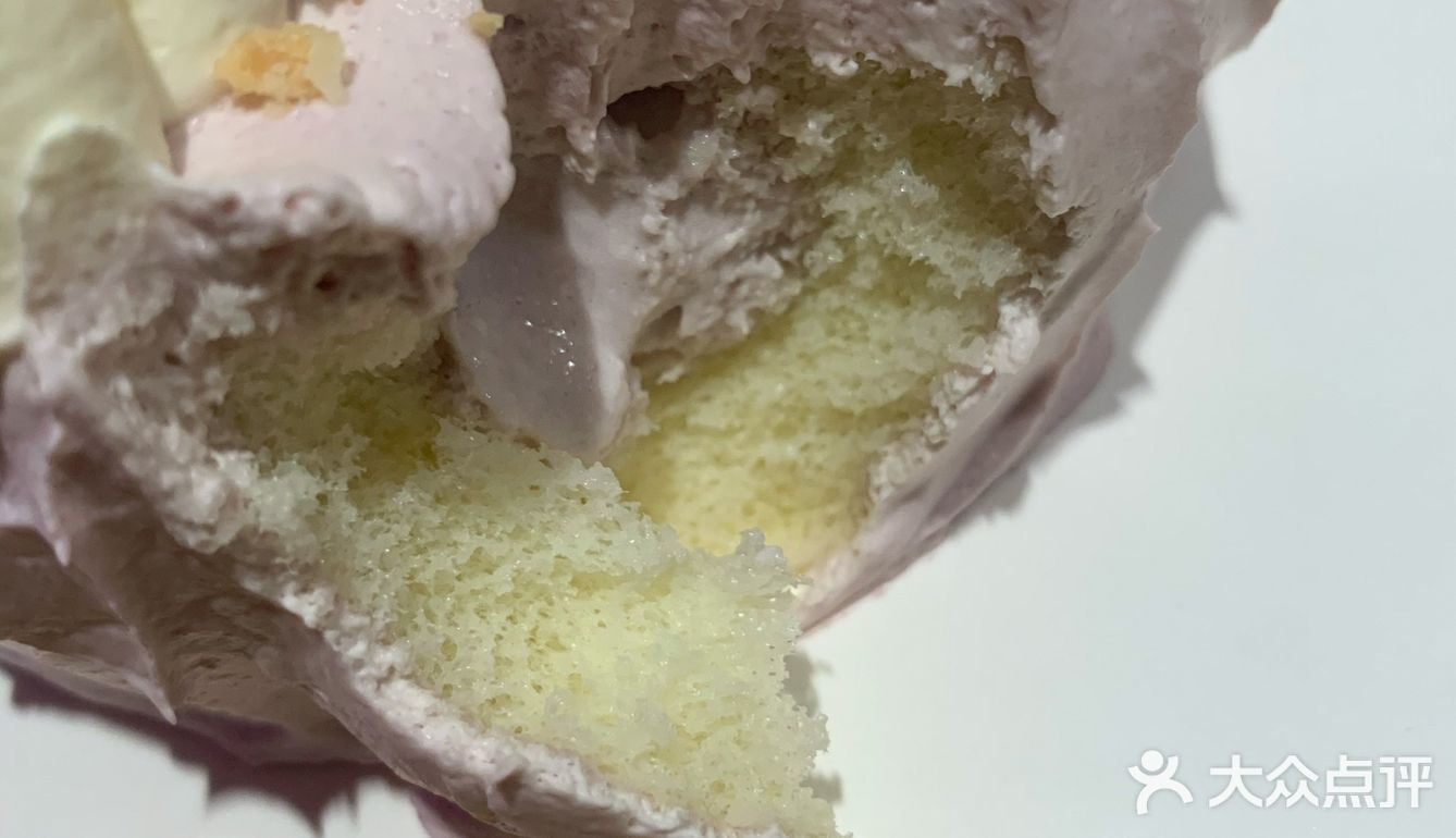 来拔草风很大的喜茶芋泥蛋糕[吐]