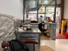 -黄阿姨锅贴大王(万航渡路店)