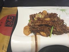 -闫府私房菜·百年鲁菜(恒隆店)