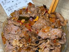 -毛辣果·贵州红酸汤牛肉火锅(西单店)