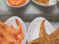 -雍容荟活帝王蟹活龙虾自助(苏宁旗舰店)