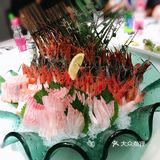 我们坐的是房间,有个姐姐专门负责招待