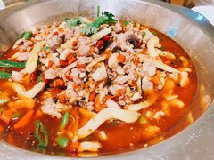 -兔行天下-鸿鹤鲜锅兔(中海国际店)