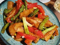 -蜜桃餐厅·伴山(湖滨商业街店)