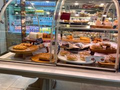 面包甜点陈列柜-巴黎贝甜(南马路店)