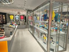 -微缤礼物(青岛海信广场店)