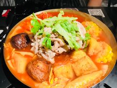浓郁番茄锅-8锅臭臭锅·正宗台湾小火锅(中心五路店)