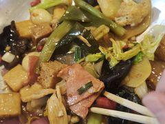 -拿渡麻辣香锅(世茂广场·工三店)