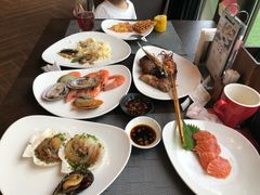 -金陵大饭店·金海湾咖啡厅海鲜自助餐(春华大道店)