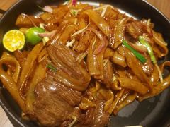 干炒牛河-来龙里 精致 东南亚餐室(万象城店)