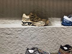 -SALOMON萨洛蒙(北京王府中环店)