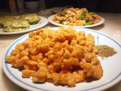 炸灯笼红虾仁-日丰园海肠水饺·老字号大连海鲜(和平广场店)