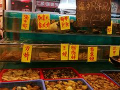 水产区-鲜入围煮花胶鸡海鲜火锅