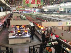 -滨海新区濒开里菜市场