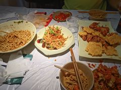 -巴厘龙虾·榜首油焖大虾(音乐学院·沿江酒馆店)