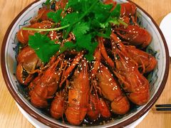 麻辣小龙虾-一鸣蒸汽石锅鱼 Yiming Steamed Stonepot Fish