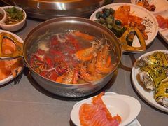 -黑金·寻焰自助百汇·烤肉·火锅(中街店)