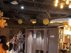 -暴风岛沉浸式体验馆(百联世纪店)